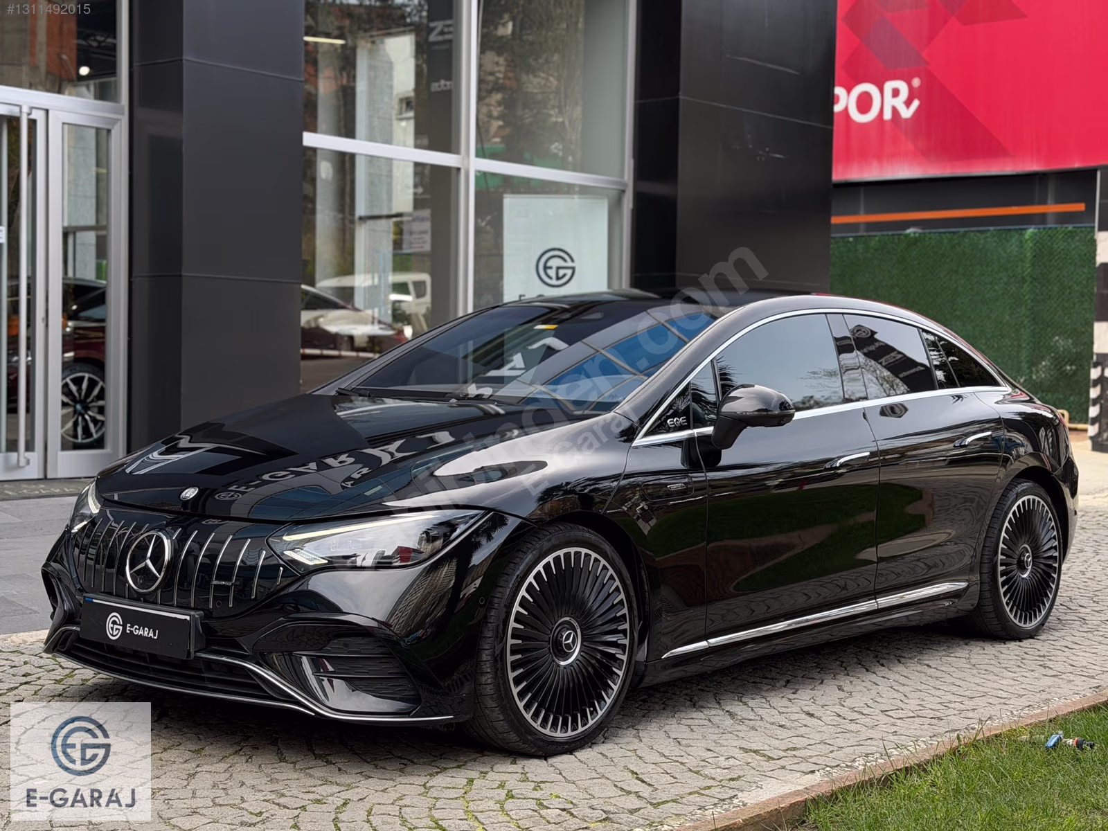 2025 MERCEDES EQE 53 AMG TRACKPACE AKS MASAJ CARBON - Görsel 6
