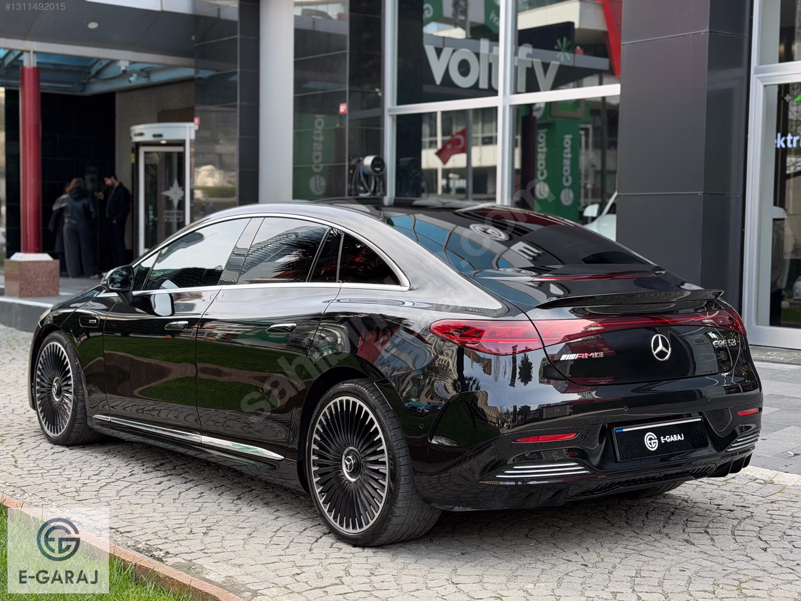 2025 MERCEDES EQE 53 AMG TRACKPACE AKS MASAJ CARBON - Görsel 8